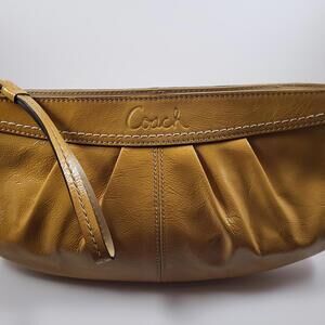 Authentic Coach Wristlet/Clutch, Butter Yellow Leather